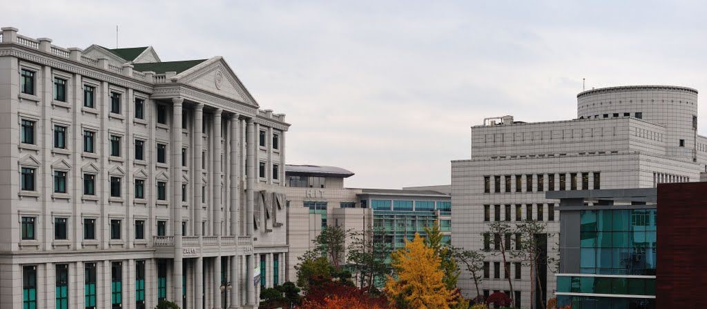 庆熙大学有最美校园之称.