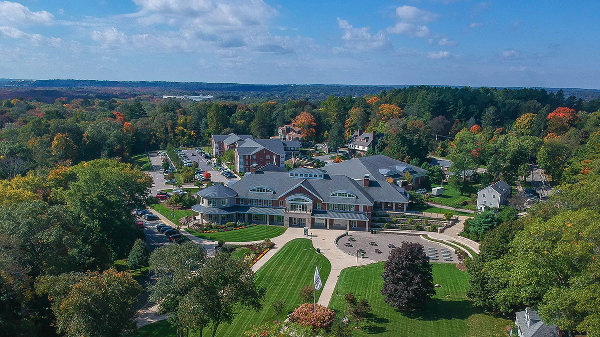 21年波士顿国际大一 库利学院 留学申请条件 入学要求 留学费用 金吉列大学长官网